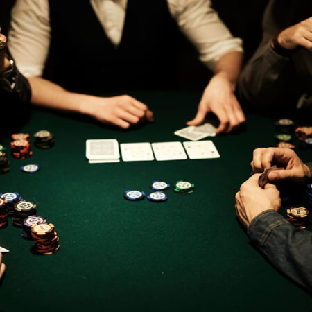 Học Chơi Poker Đổi Thưởng: Dễ dàng và nhanh chóng!